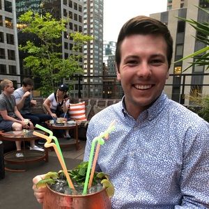 Meet your Posher, Levi